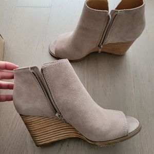 Lucky brand Jareen suede wedge peep toe bootie